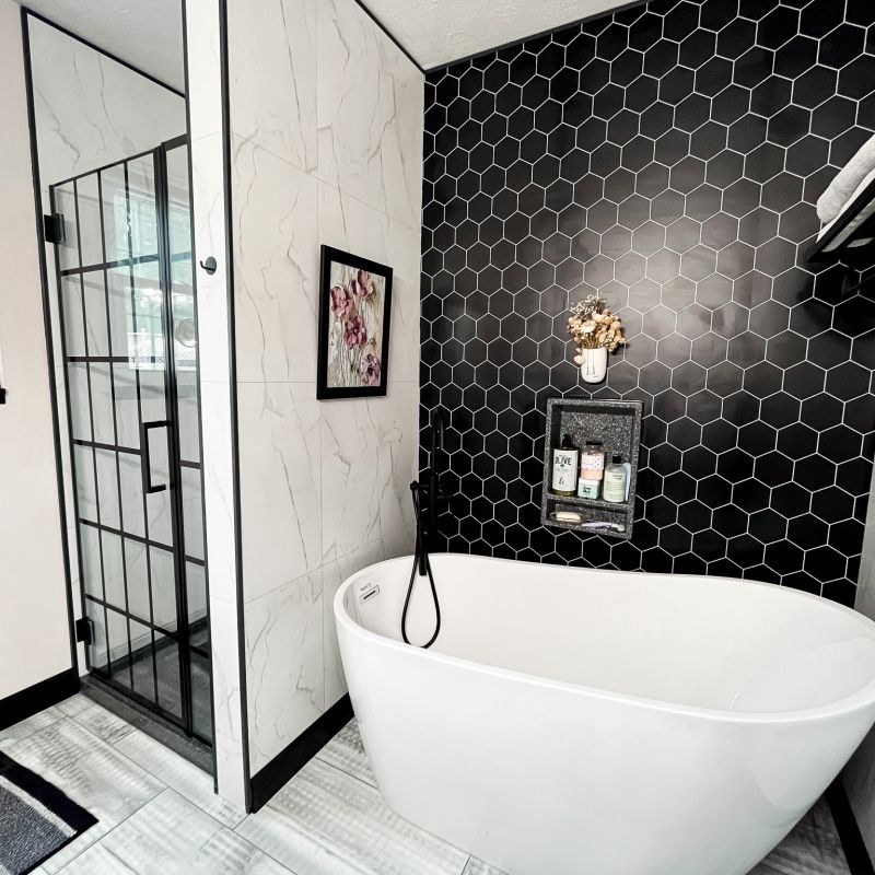 Bianco Marble with black hexagon accents